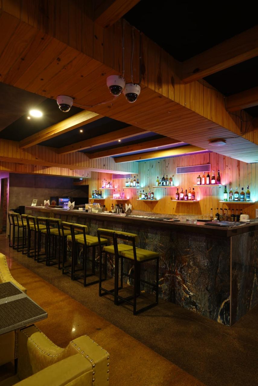 Hotel Grand Rajputana bar and lounge view 4